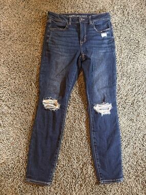 American Eagle Hi-Rise Jegging Womens Size 12 Distressed Stretch Denim